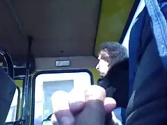 Brunetka pieprzy się sex darmowy filmy i spuści do środka.
