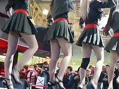Piękna kobieta w czarnych ubraniach namiętnie zgwałcona przez sex fimiki darmowe młodego męża
